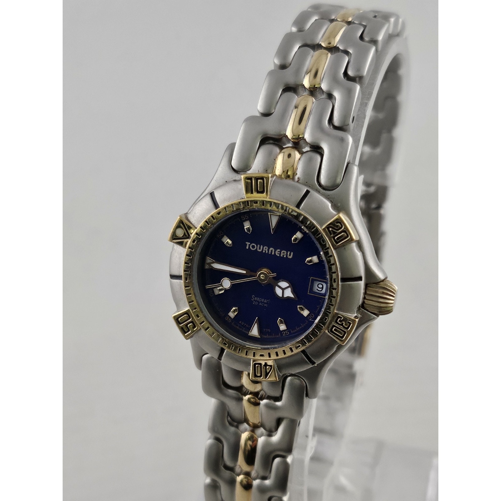 Ladies Vintage Tourneau Seapearl Dive Military Rotating Bezel New Battery Watch — image 8 of 8